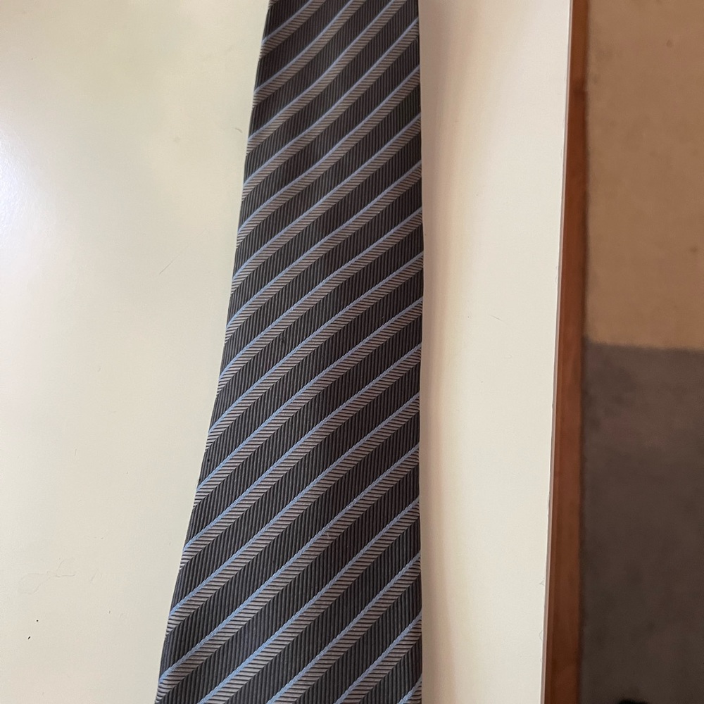 Men’s Escada Tie